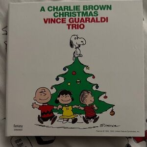 Peanuts Charlie Brown Christmas Tiny Vinyl
